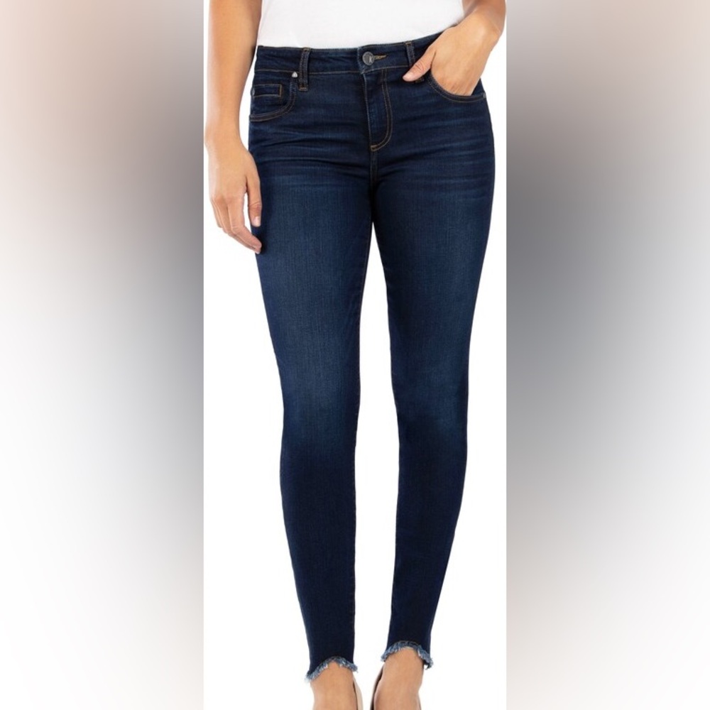 Like New KUT from the Kloth Donna High Rise Fab Ab Skinny Curved Ankle Fray Hem